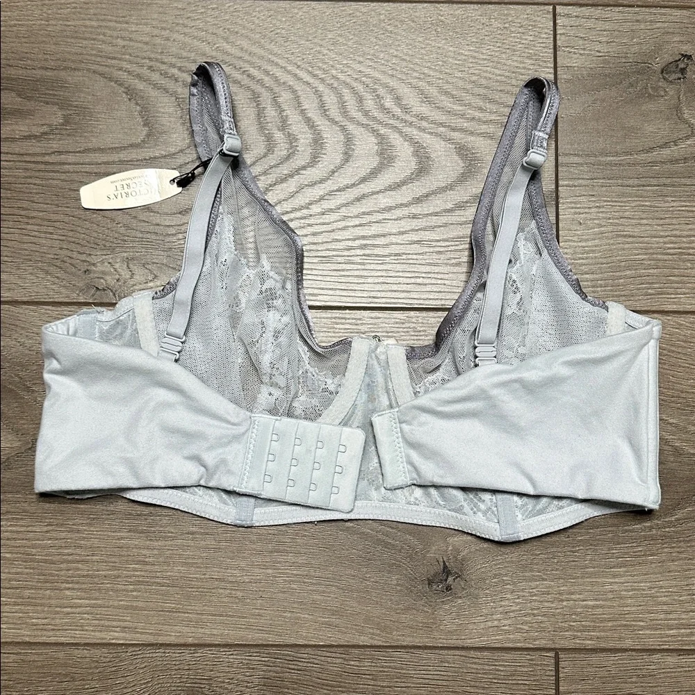 Victoria’s Secret Body By Victoria Unlined Demi Gray Lace‎ Bra Size 36B